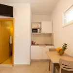 With Parking Space - 6632 * Макарска