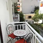 With Parking Space - 6632 Апартаменты