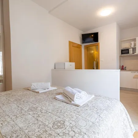With Parking Space - 6632 Makarska