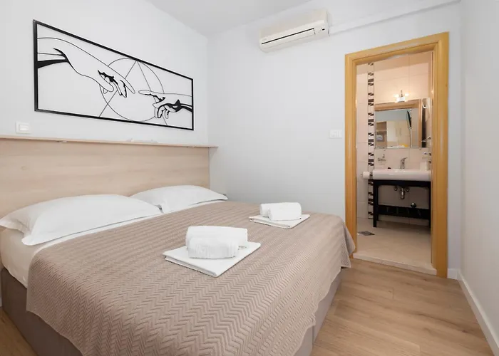 With Parking Space - 6632 * Makarska