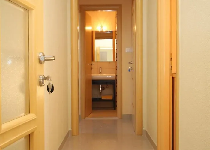 With Parking Space - 6632 Apartment Makarska