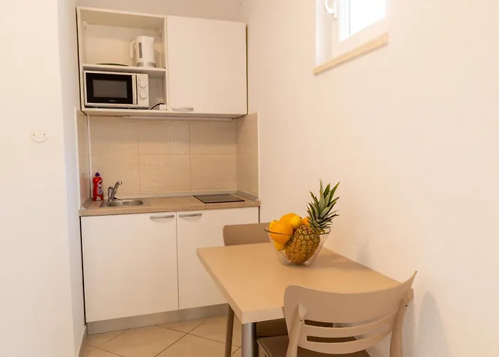 Apartment With Parking Space - 6632