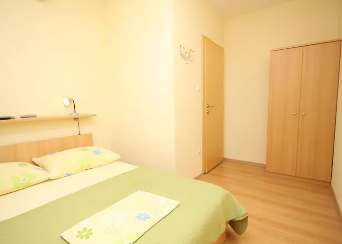 With Parking Space - 6632 Apartment Makarska